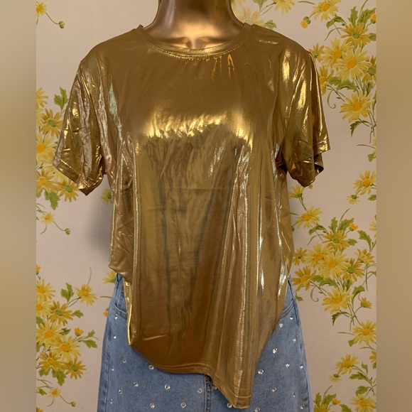 NWOT Gold metallic short sleeve top size M/L - Picture 6 of 9